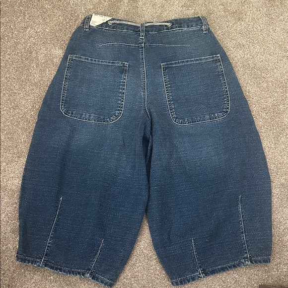 NWT We the Free Amanda cropped barrel pants - Picture 8 of 9